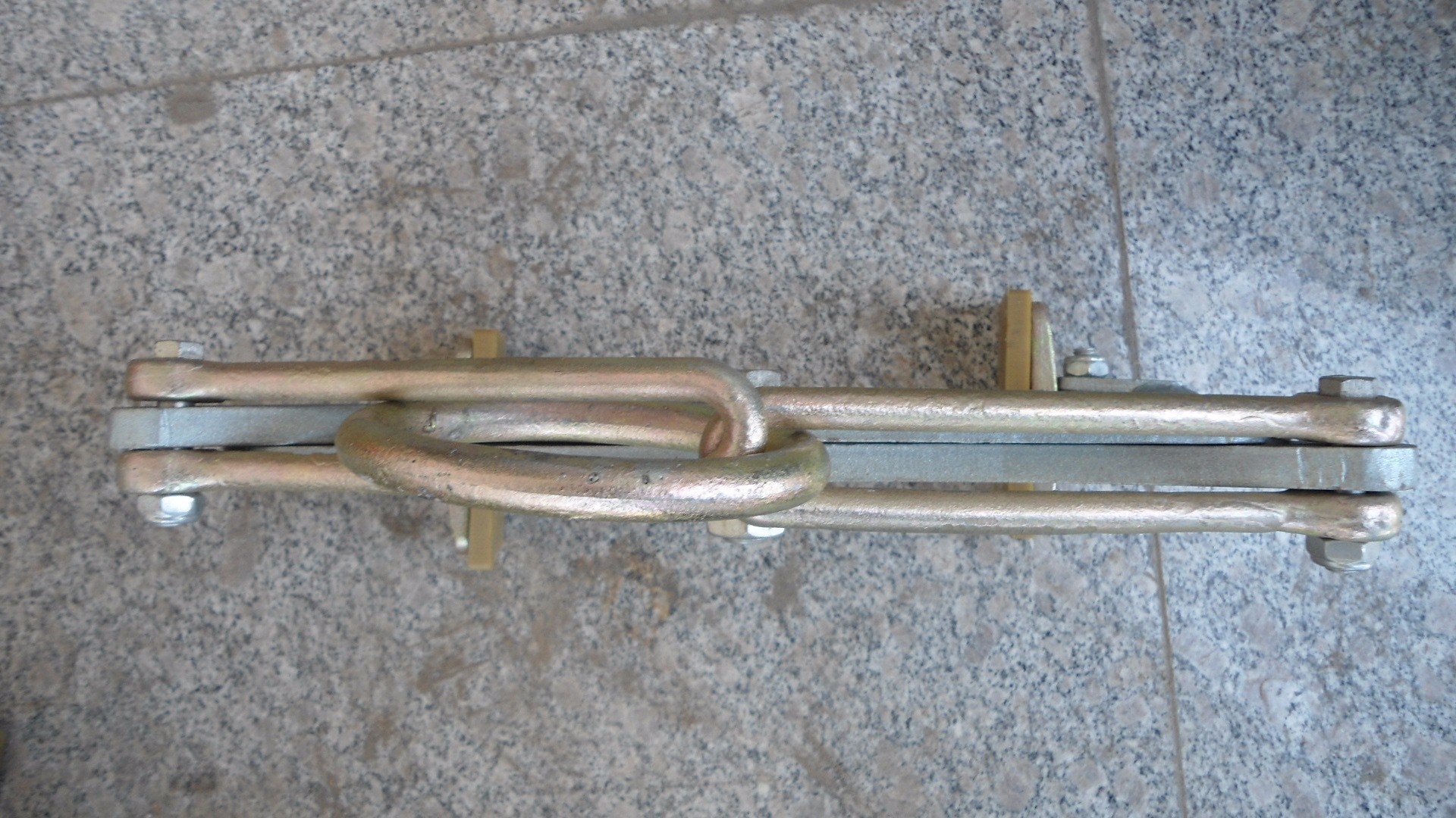 加重加厚S型大理石板吊具/玻璃夾具-河北東圣吊索具制造有限公司-石材夾具_(dá)小型攪拌機(jī)_手動(dòng)叉車_液壓堆高車 加重加厚S型大理石板吊具/玻璃夾具-河北東圣吊索具制造有限公司-石材夾具_(dá)小型攪拌機(jī)_手動(dòng)叉車_液壓堆高車